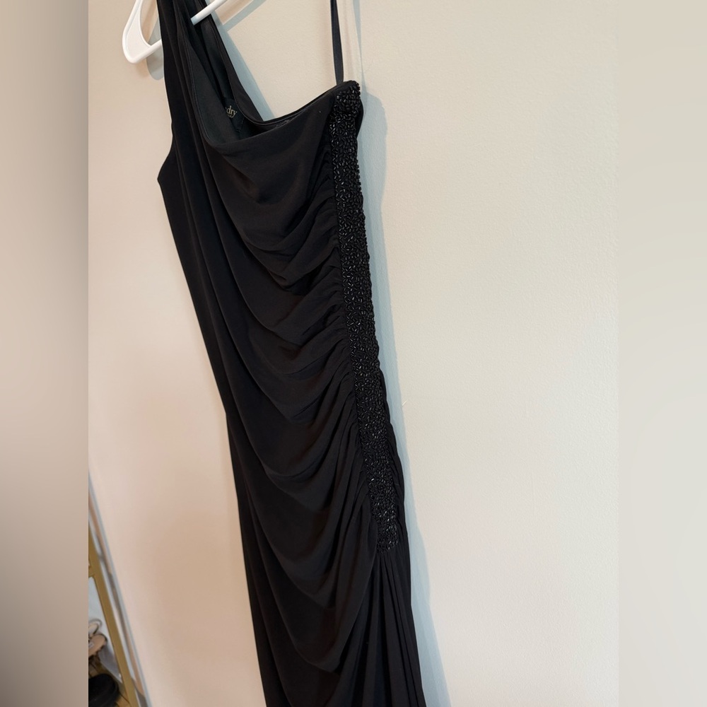 Laundry by Shelli Segal One-Shoulder Gown with Beaded Side Size 4 - Picture 7 of 15